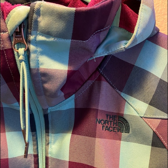 TheNorthFace woman’s winter jacket - Picture 2 of 6